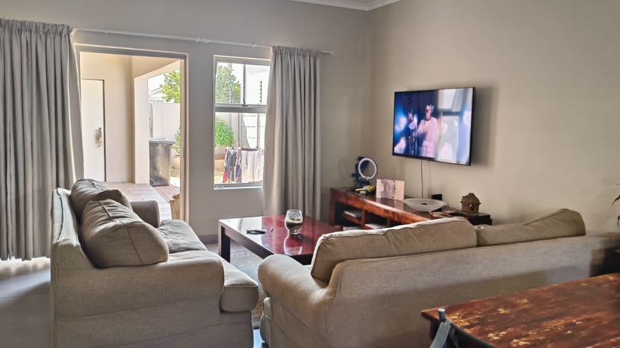 To Let 3 Bedroom Property for Rent in Parklands North Western Cape